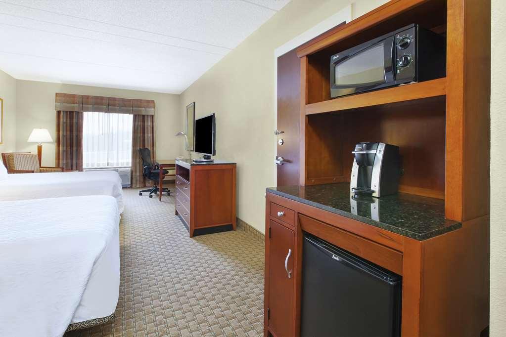 Hilton Garden Inn Clarksburg Quarto foto